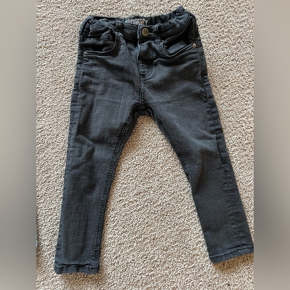 Kids Denim Jeans Set - Light Blue, Blue, and Black - Picture 3 of 8